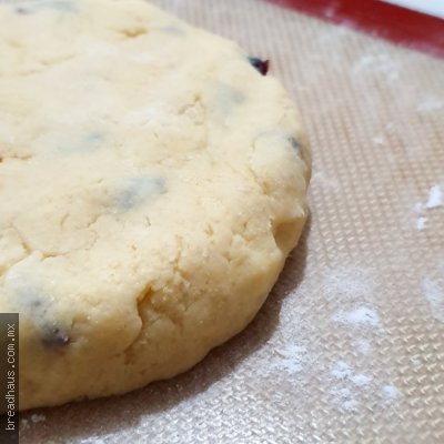 Scones de Crema con Pasas